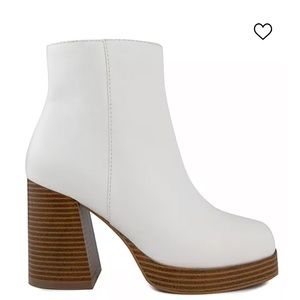 White platform boots - NWT
